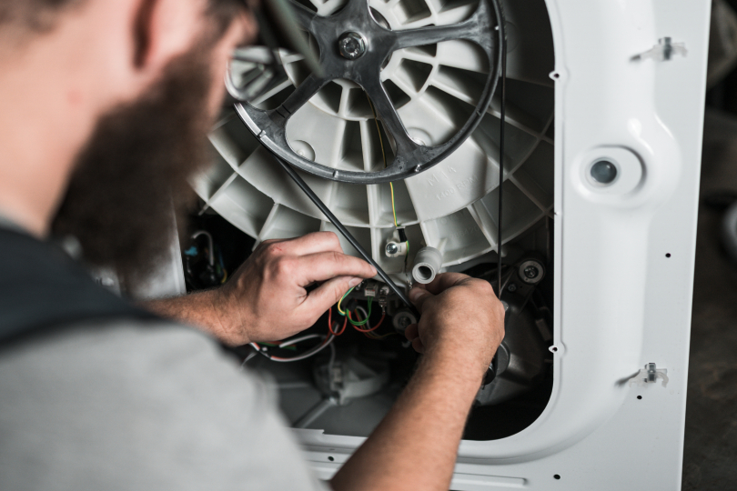 Elektro-Servicetechniker