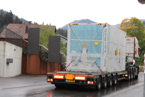 Lieferung des Batteriecontainers